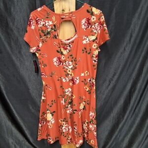 Brand new w/ tags junior's burnt orange floral short sleeve summer dress